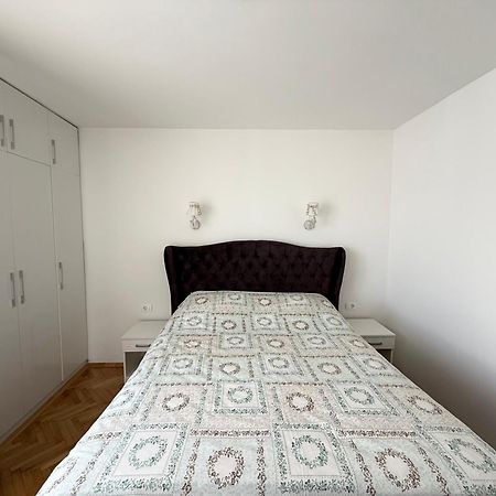 Alex Apartment Бар Екстер'єр фото