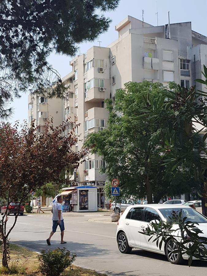 Alex Apartment Бар Екстер'єр фото